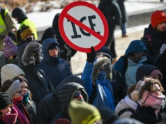 Funkcjonariusz ICE próbował wedrzeć się do konsulatu Ekwadoru