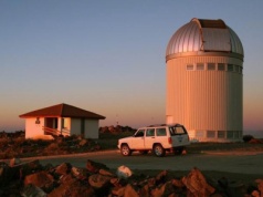 Uniwersytet Warszawski i kosmos: od OGLE do fal grawitacyjnych