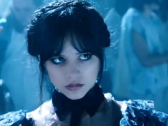 Jenna Ortega w eleganckiej stylizacji. Inna gwiazda skradła show?