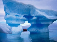 Najbogatsi wybierają błękit lodowców zamiast palm. Mroźna kraina to nowy kierunek luksusowych podróży