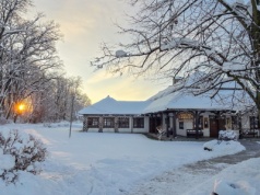 Miodowy fundament menu. Jak powstał gastronomiczny koncept Bartnej Chaty?