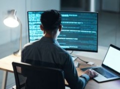 Oto królowie branży IT. Dostają ponad 32 000 zł miesięcznie