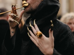 Ulice Paryża zmieniły się w wybieg. Oto najciekawsze stylizacje gości z Paryskiego Tygodnia Mody Haute Couture 2026