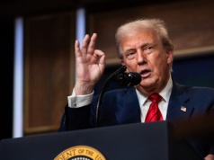 Trump mówi o cłach. 