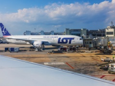 Uszkodzony Dreamliner LOT stoi uziemiony od miesiąca na Florydzie. Wróci najwcześniej za kilka tygodni