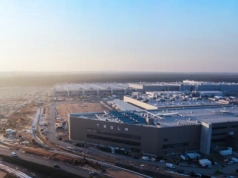 Cichy spadek zatrudnienia w Grünheide potwierdzony. Tesla redukuje etaty w niemieckim Gigafactory