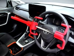 Toyoty są kradzione hurtowo. Rozwiązanie jest proste jak drut