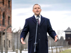 SKANDAL w Oświęcimu! Prezydent Nawrocki nie został nawet oficjalnie przywitany