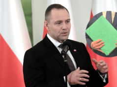 Nawrocki z tajemniczą teczką od PSL-u. Wiadomo, co było w środku