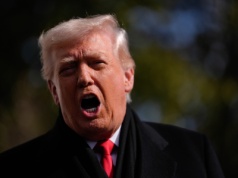 Donald Trump pociągnął w dół notowania dolara