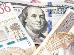 Kursy walut . Złoty traci, dolar odrabia