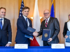 Pierwsze kredyty z USA na polski atom już w drodze. Jest umowa