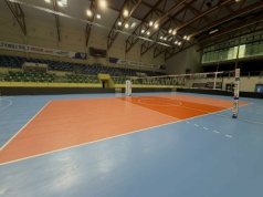 Hala z nową, mobilną wykładziną