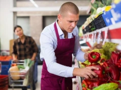 Sprzedaż owoców i warzyw na nowych zasadach. Handel ostrzega: to koszt 17 mln zł