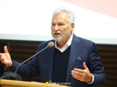 Aleksander Kwaśniewski komentuje sprawę prezydenta Nawrockiego. Zarzucił mu niespójność