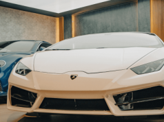 Skarbówka szuka chętnych. Do kupienia supersamochód i luksusowe SUV-y