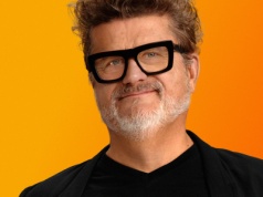 Tysiące butelek Palikota na sprzedaż. Prokuratura: Janusz P. ma już 9 zarzutów