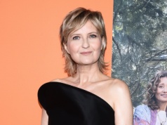 Izabela Kuna znalazła najwygodniejsze jeansy na zimę 2026. Spodnie „cuffed denim” to nowa obsesja branży mody