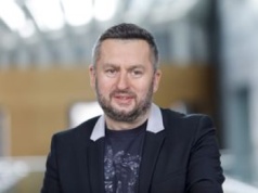 "Zagłuszał mnie alkohol". Norbi szczerze o uzależnieniu od hazardu