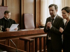 Sędziowie masowo oddalają pozwy o WIBOR, bo „nie czują” różnicy. Chaos w sądach i cisza przed burzą przed wyrokiem TSUE