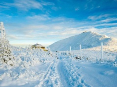 Odkryj Karpacz i Karkonosze – ferie pełne śniegu i wytchnienia
