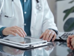 Cyfrowe zapisy do lekarza, otwarte dane i informacje o zasobach. Priorytety w e-zdrowiu