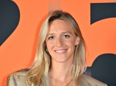 Zamszowa kurtka "shearling jacket" najmodniejszym odkryciem zimy 2026? Ola Żebrowska już ją nosi