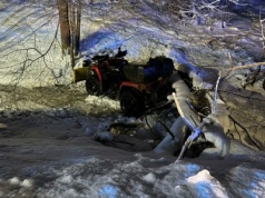 Quad wylądował w rowie, kierowca ledwo stał na nogach