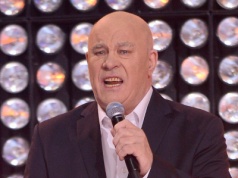 Rynkowski nagle zszedł ze sceny w trakcie koncertu. Organizator: Jest pod naszą opieką