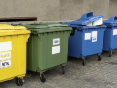 11 pojemników na śmieci w każdym polskim domu