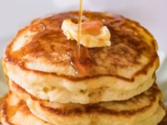 Na zwykłej patelni rosną puszyste i mięciutkie jak obłoczek. Nie mają ani odrobiny drożdży