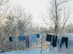 Chcesz wysuszyć zimą pranie na zewnątrz? Musisz spełnić ten jeden warunek