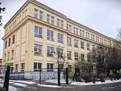 Zielona inwestycja na Krowodrzy: rusza projektowanie ogrodu deszczowego przy ZSP nr 4 na ul. Urzędniczej