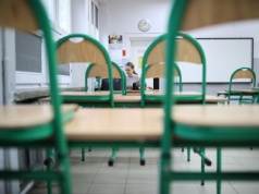 MEN zrezygnowało z przepisów ograniczających wagarowanie