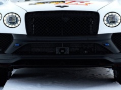 Bentley robi Bentaygę na serio w teren. Koncept Bentayga X ma 55 mm więcej prześwitu i 650 KM