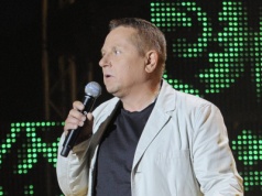 Burza wokół powrotu "Świętej wojny". Serialowy Bercik zabrał głos