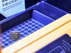 Szybki zysk vs. barbarzyństwo: automaty topią stare precjoza, płacą za złoto na wagę