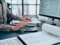 Jak ująć w KSeF zakupy pracownicze