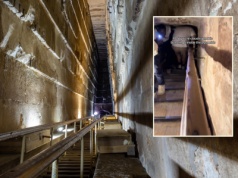 Turystka weszła do wnętrza piramidy w Egipcie. "Prawie miałam atak paniki"