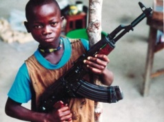 Dzieci żołnierze w Szwecji – gangi, bezkarność i cena postępu