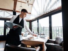 Praca ponad 8 godzin dziennie. Nowe zasady jeszcze w 2026 roku