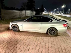 16-latek w BMW przekroczył prędkość. Starszy kolega „dał mu pojeździć”   