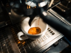 Twój ekspres do kawy wie o Tobie za dużo. Kto faktycznie panuje nad danymi?