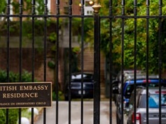 Były ambasador Wielkiej Brytanii w USA opuszcza partię po ujawnieniu powiązań z Epsteinem