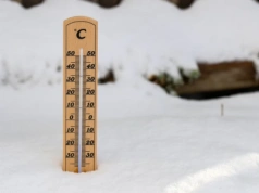 Ekstremalne zimno w Podlaskiem. Szkoły w gminie Czyżew zamknięte, problemy z dowozami uczniów