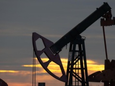 Ropa tanieje najmocniej od 7 miesięcy z powodu słabnących obaw ataku na Iran