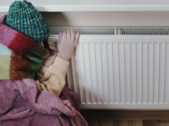 Awarie ciepłowni i wodociagów w całej Polsce. Mróz daje popalić Polakom