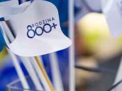 Można składać nowe wnioski na 800 plus. Ważna zmiana dla rodziców