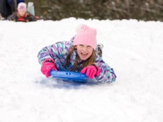10 najlepszych zabaw na śniegu