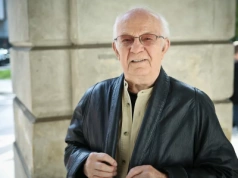 Legendarny polski reżyser trafił do szpitala. "Tato upadł"